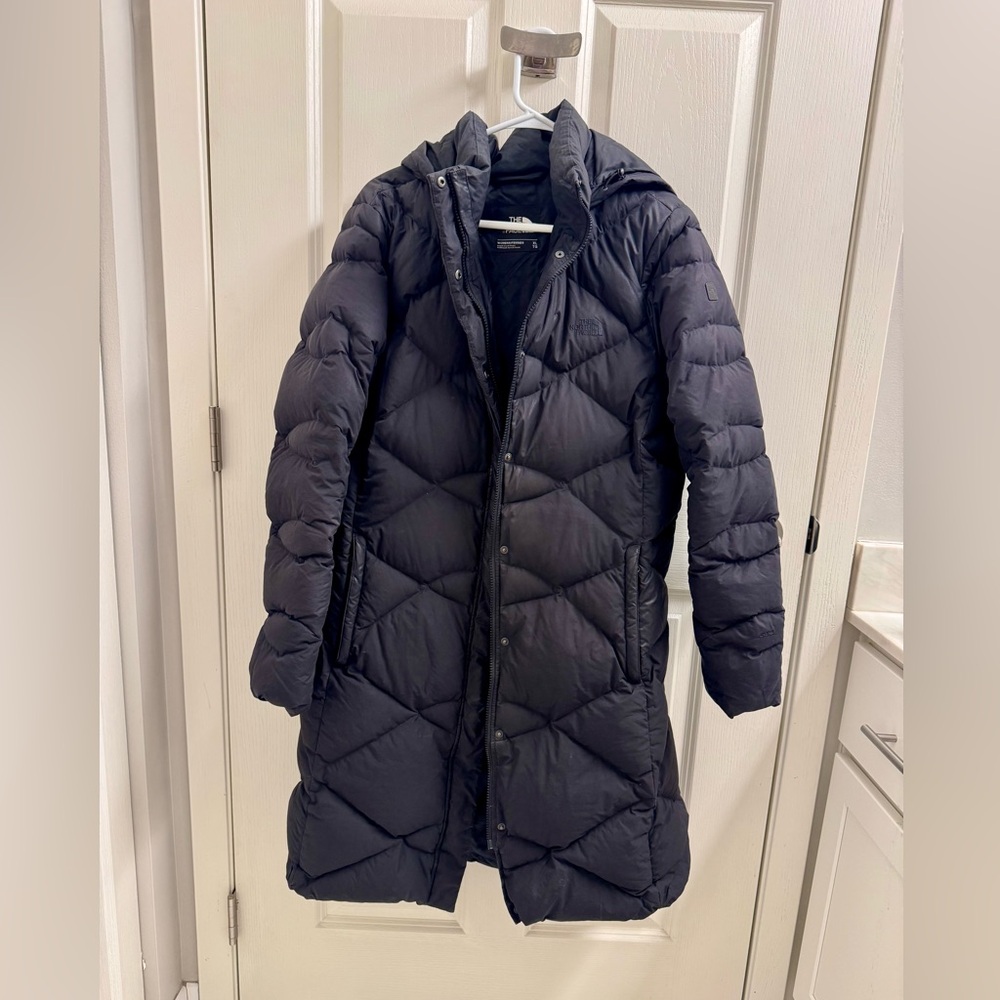 The North Face 550 Women`s Down Filled Parka Coat Size XL(Damaged)